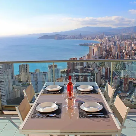 Apartment Skyscraper With Panoramic Views - Floor 38 *