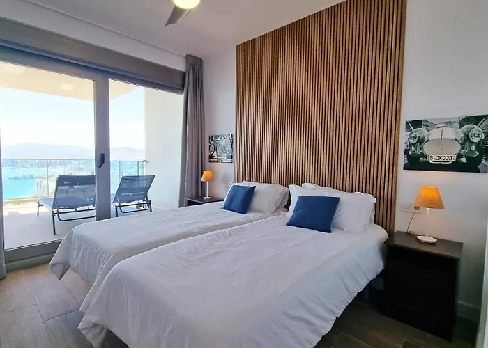 Skyscraper With Panoramic Views - Floor 38