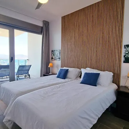 Skyscraper With Panoramic Views - Floor 38