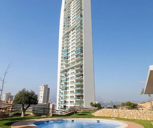 Skyscraper With Panoramic Views - Floor 38 Μπένιντορμ