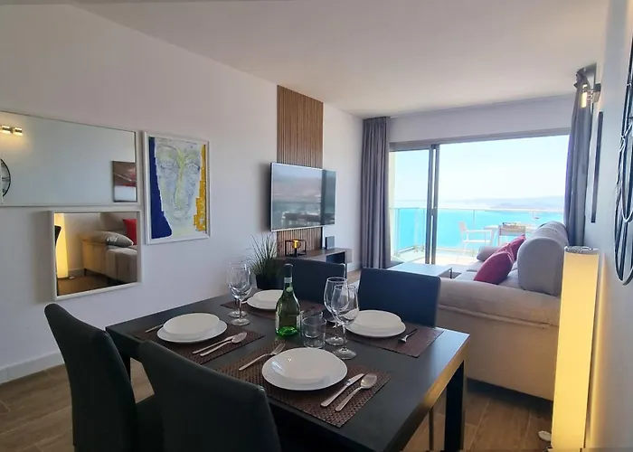 Skyscraper With Panoramic Views - Floor 38